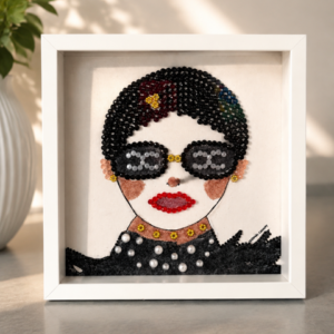 tableau femme en perles iconik chacha