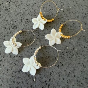 Boucles d'oreille Créoles Bora Bora - doré: argenté - fleur de tiare nacre