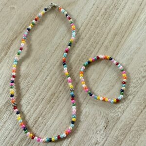Duo collier bracelet perles multicolores et perles argentées