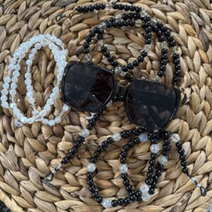 Trio de bijou de lunettes en perles noires et transparentes et transparentes dorées