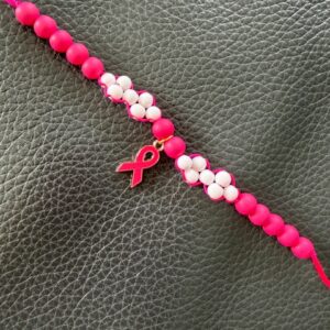 bracelet douce force perles blanches et fuschia